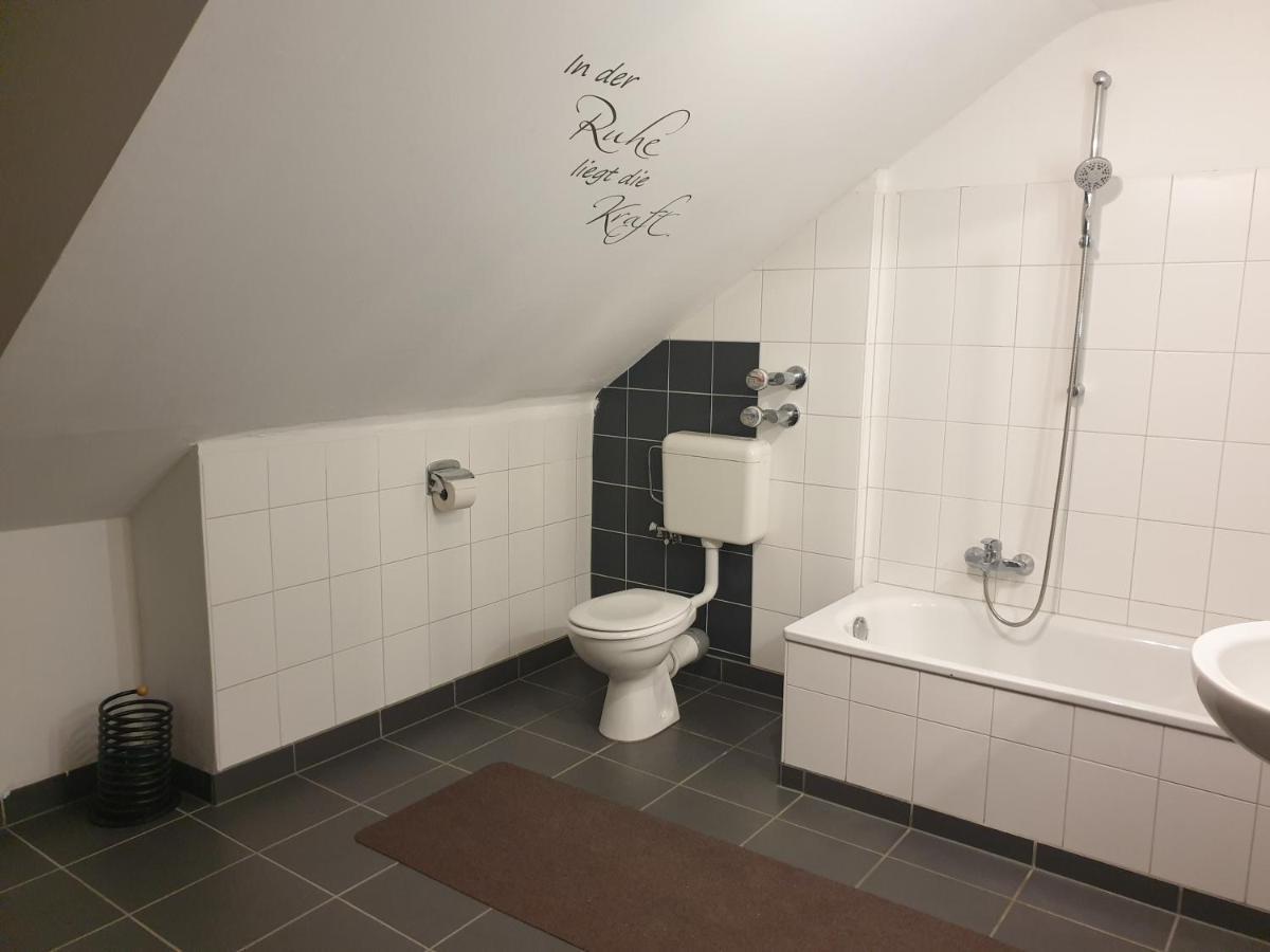 Ferienwohnung Berg View Bad Kissingen Apartment Mit 3 Schlafzimmern Bagian luar foto